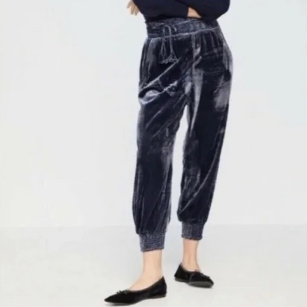 NWT Anthropologie Navy Gloria Crushed Velvet Joggers Pants Sz M